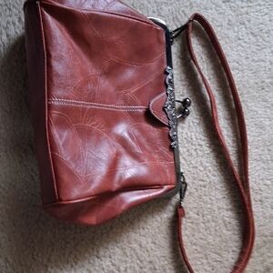 Chic Leather Shoulder Bag in Rich Brown